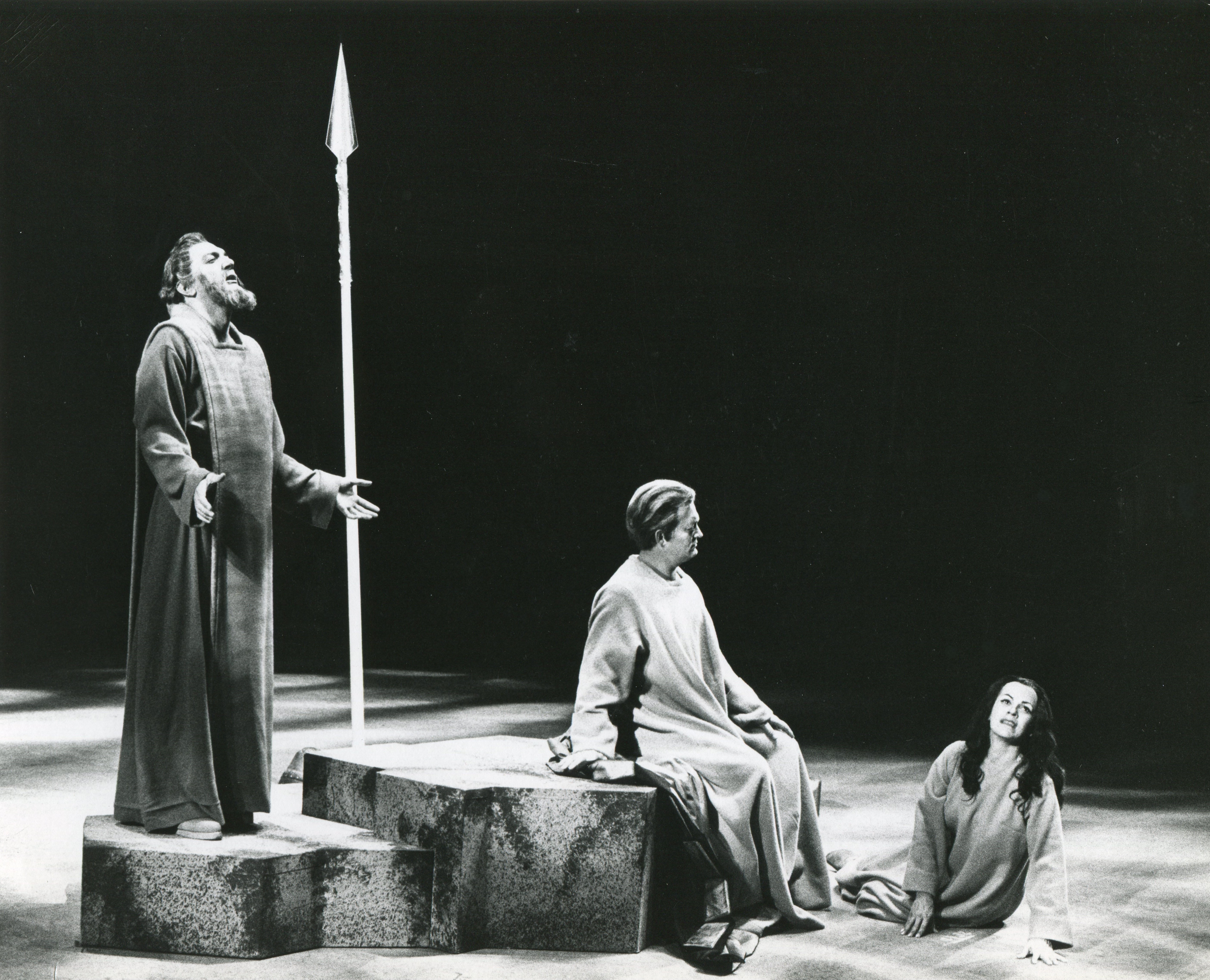 23M__1964a_Parsifal_newproduction__phtgrPetePeters.jpg
